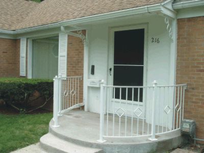 Curved porch railings